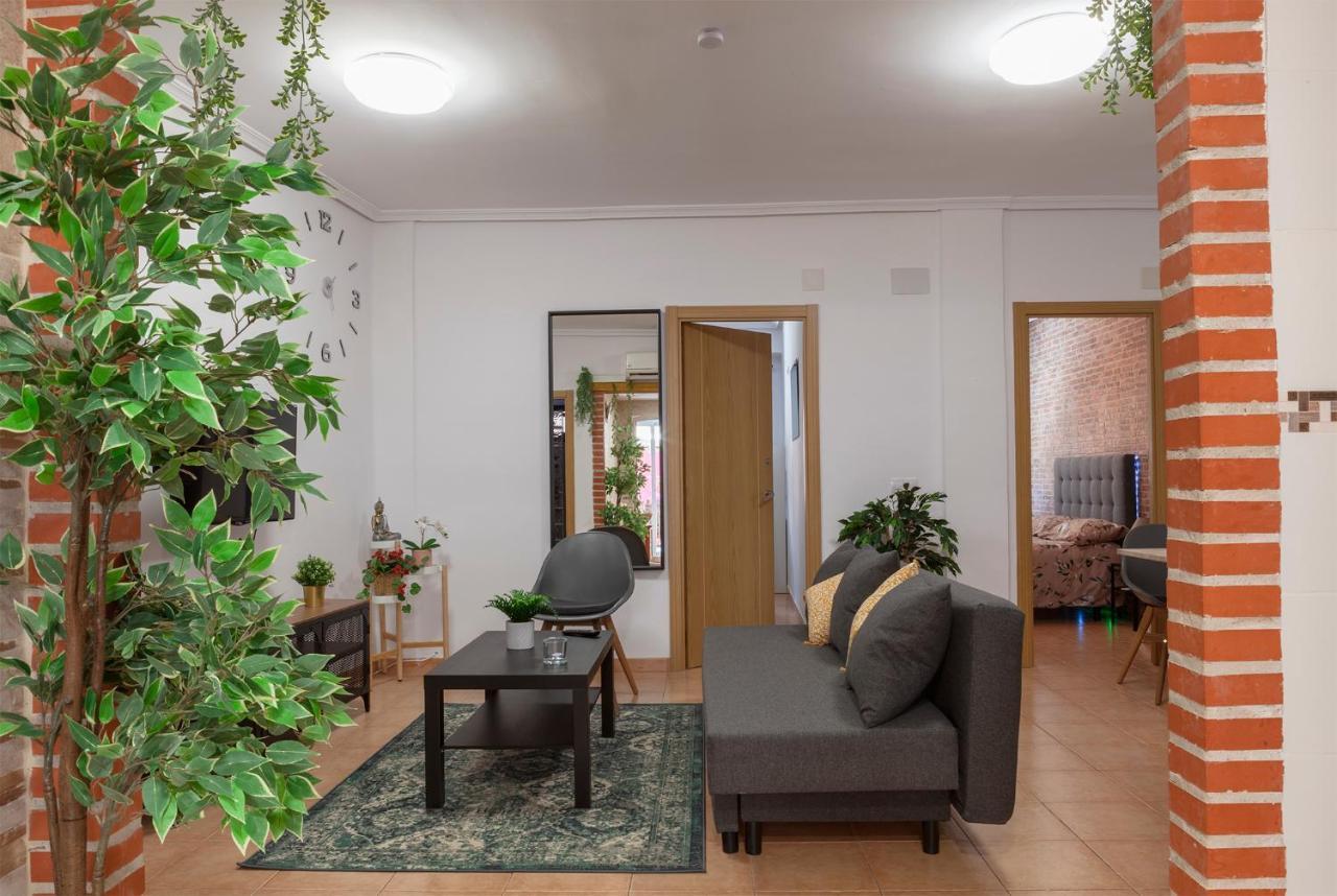 Luxury Artistic Digital Nomad 2 Bedroom W/Terrace Valencia Exterior photo