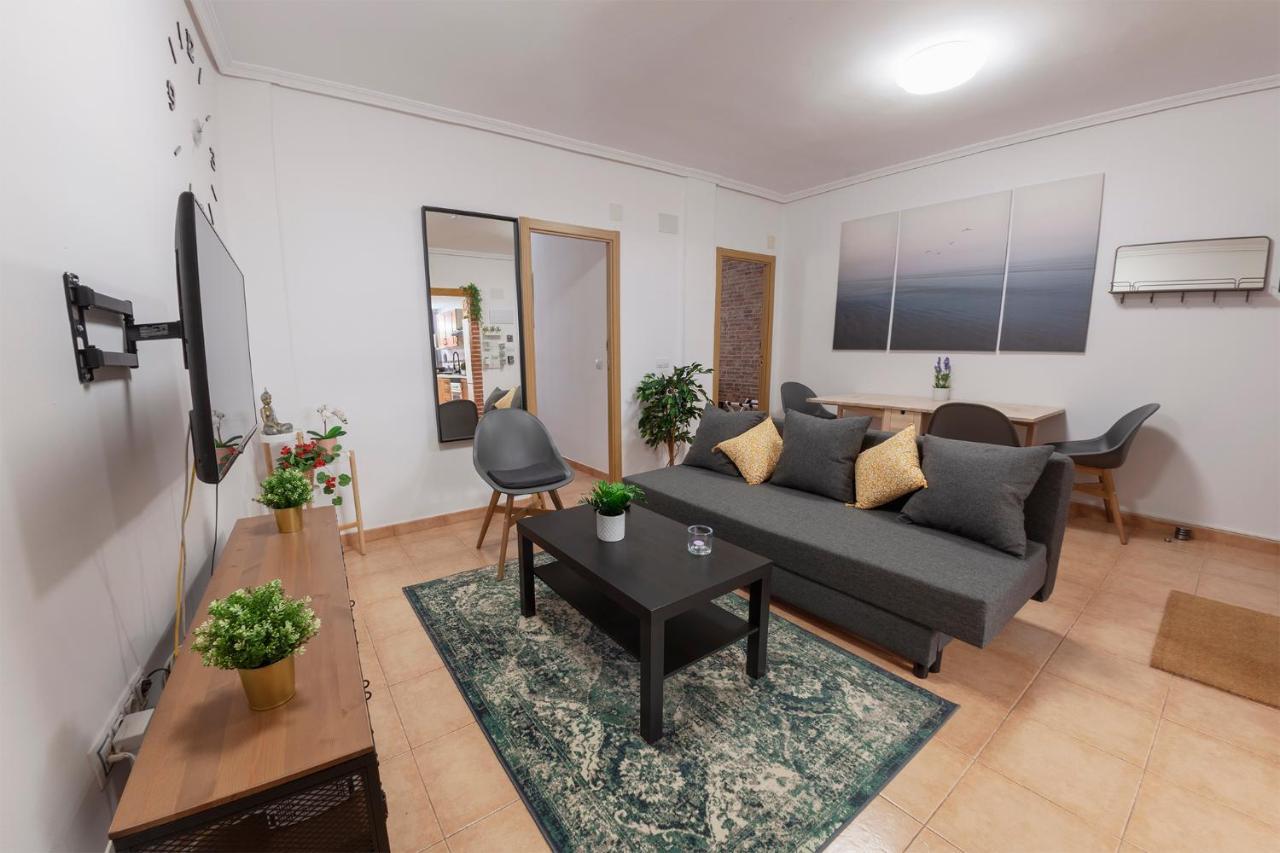 Luxury Artistic Digital Nomad 2 Bedroom W/Terrace Valencia Exterior photo