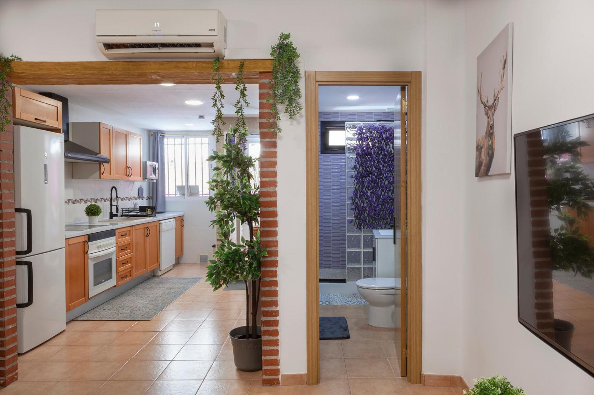 Luxury Artistic Digital Nomad 2 Bedroom W/Terrace Valencia Exterior photo